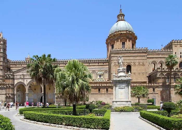 Simone Cupolas View * パレルモ